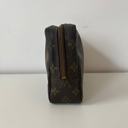 Trousse de toilette Louis Vuitton monogram 23cm