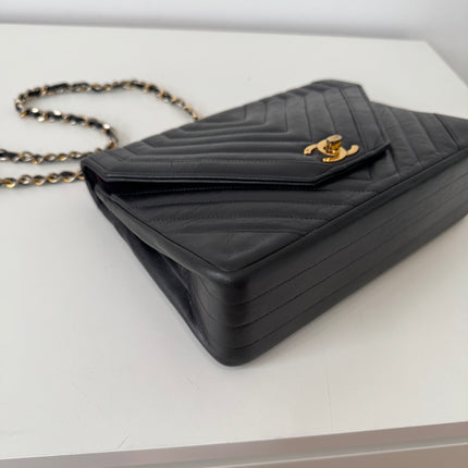 Sac Chanel Épaule Vintage Chevrons Noir