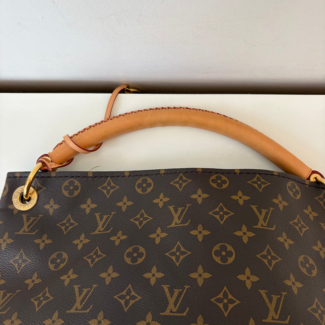 Sac Louis Vuitton Artsy Mm
