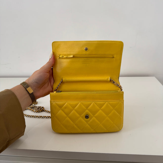 Sac Chanel Wallet on Chain Jaune