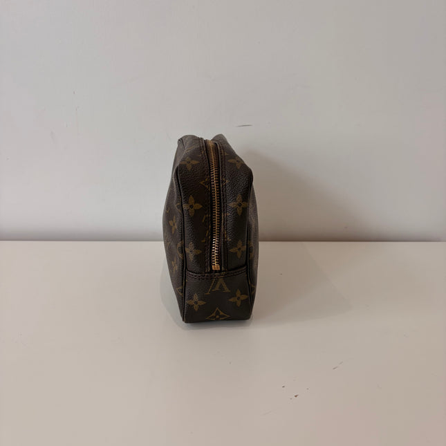 Trousse de toilette Louis Vuitton monogram 23cm