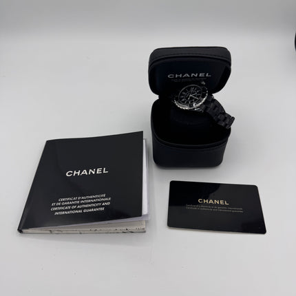 Montre Chanel J12