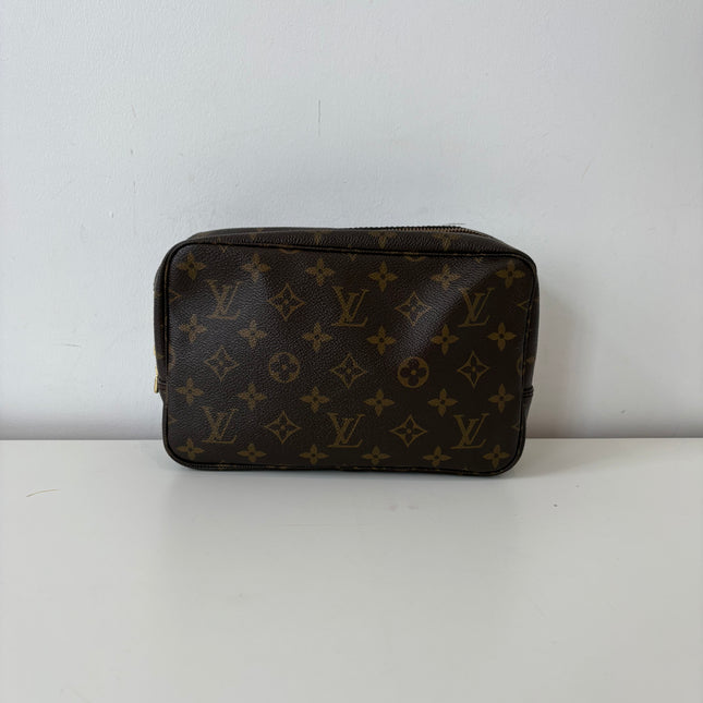 Trousse de toilette Louis Vuitton 23cm