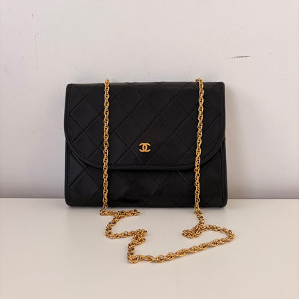Petit Sac Chanel matelassé noir