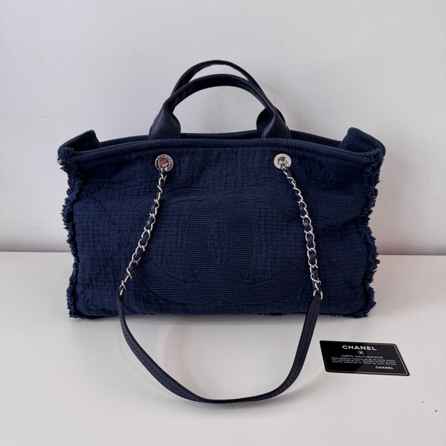 Cabas Chanel Deauville navy blue