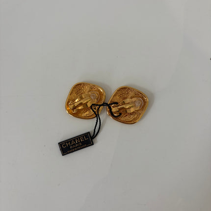 Boucles d’oreilles Chanel Vintage Clip matelassées
