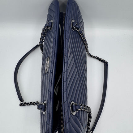 Sac Chanel Cabas Chevrons Bleu Marine