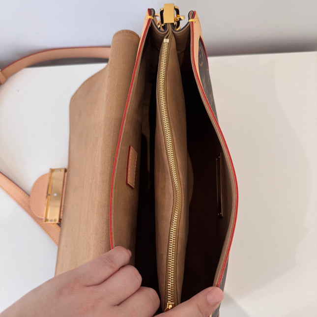 Sac Louis Vuitton Dauphine Soft GM