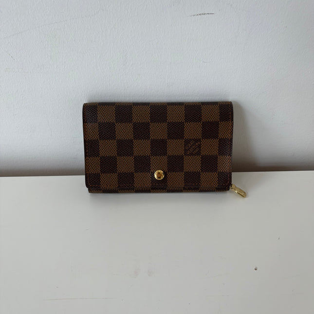 Porte monnaie/ portefeuille Louis Vuitton