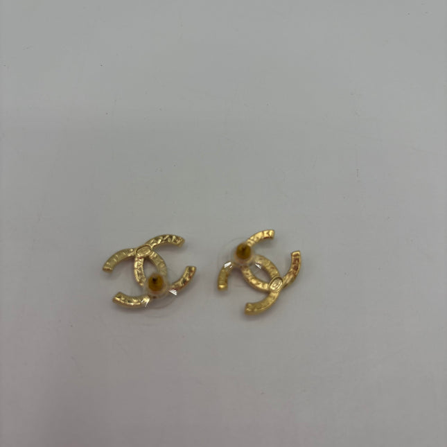 Boucles d’oreilles Chanel CC
