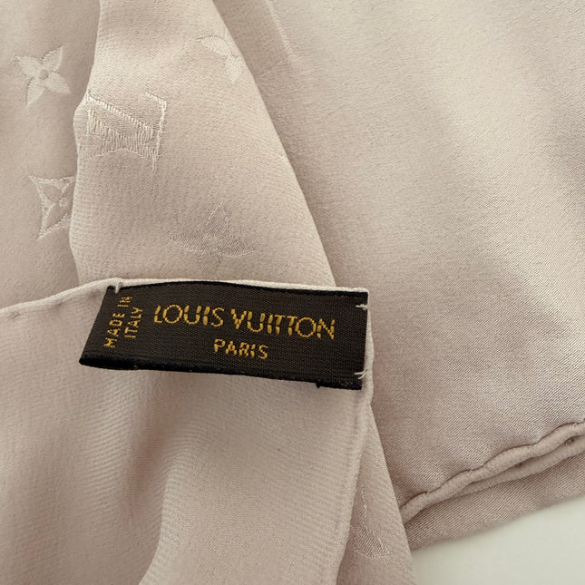 Carré de soie Louis Vuitton beige  Monogram