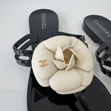 Sandales Chanel Camélia T38