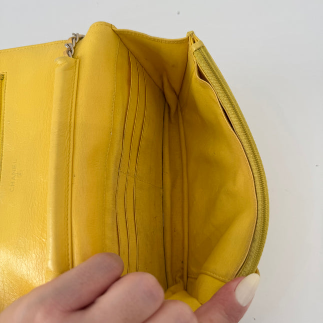 Sac Chanel Wallet on Chain Jaune