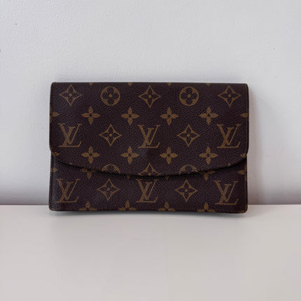 Pochette Louis Vuitton monogram