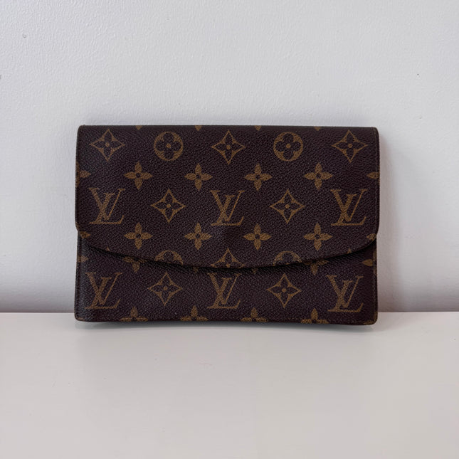 Pochette Louis Vuitton monogram