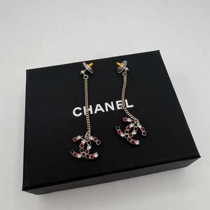 Boucles d’oreilles pendantes Chanel