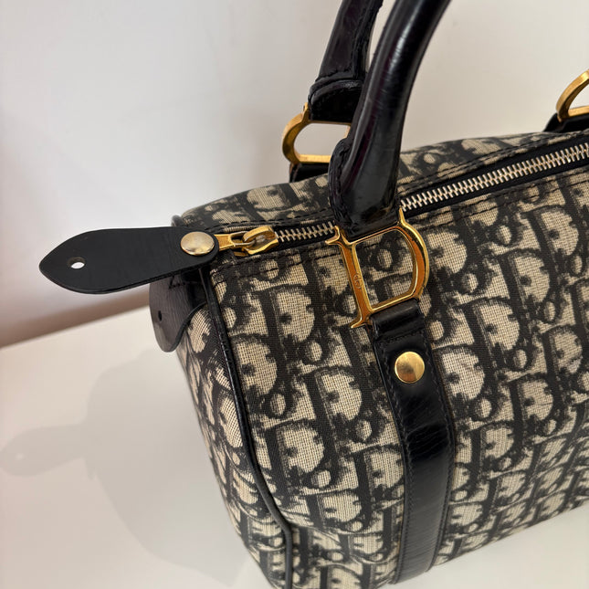 Sac Dior Trotter Bowling