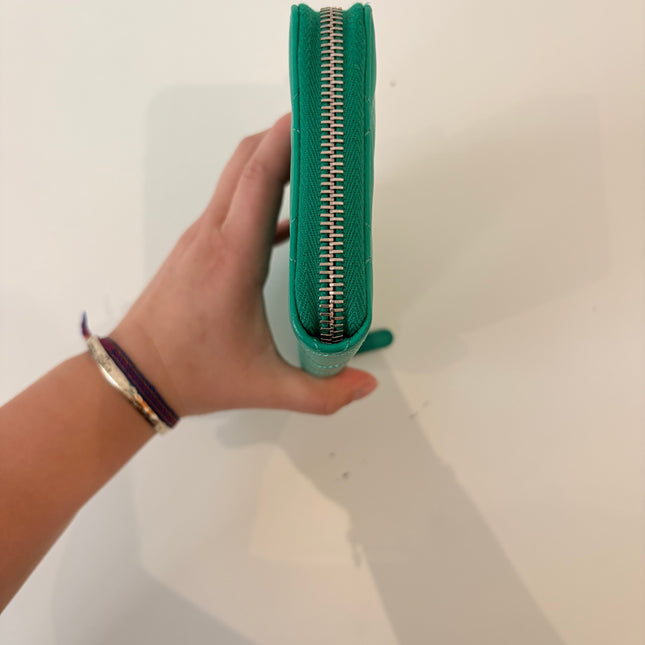 Portefeuille Chanel long zippé classique