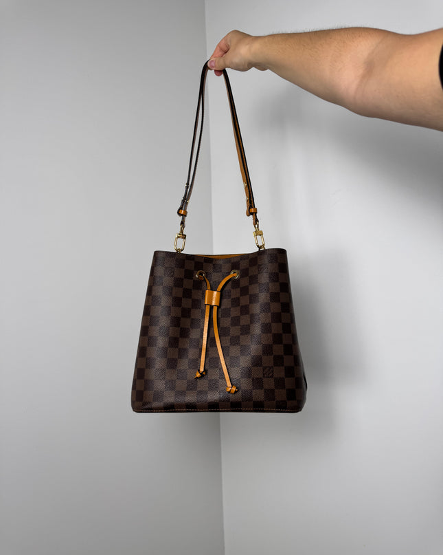 Sac Louis Vuitton Neo Noé Damier ébène & safran