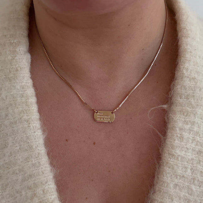 Collier Dior étiquette John Galliano 1947