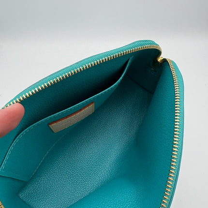 Trousse cosmétique Louis Vuitton vert d’eau pm