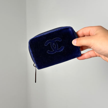 Porte monnaie Chanel bleu velours