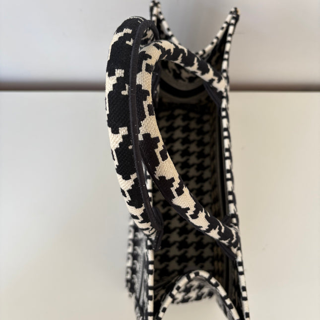 Sac Book Tote Medium Dior