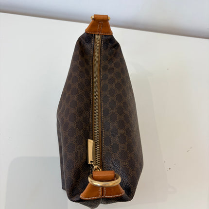 Pochette Céline Macadam