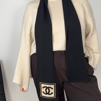 Écharpe Chanel CC