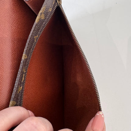 Pochette Louis Vuitton monogram