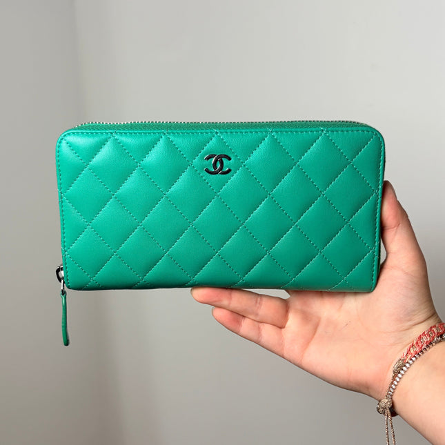 Portefeuille Chanel long zippé classique