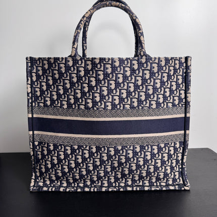 Sac Dior Tote Book large