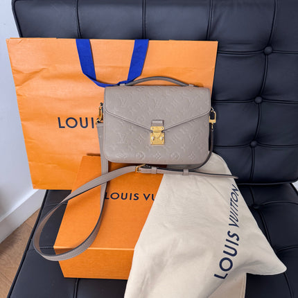 Sac Louis Vuitton Métis Cuir Empreinte tourterelle