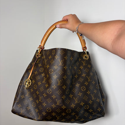 Sac Louis Vuitton Artsy Monogram MM