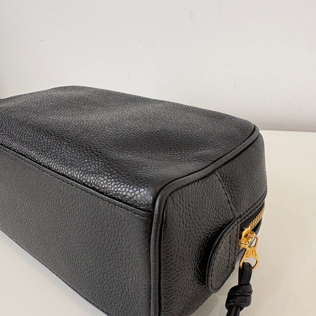Trousse Chanel cuir caviar