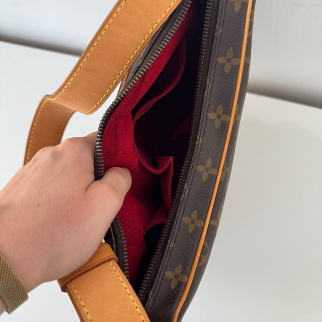 Sac Louis Vuitton Croissant MM Monogram
