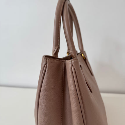 Sac Prada Galleria moyen vieux rose