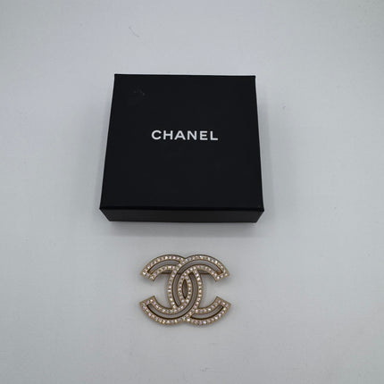 Broche Chanel Strass