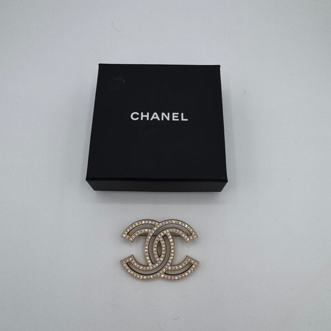 Broche Chanel Strass