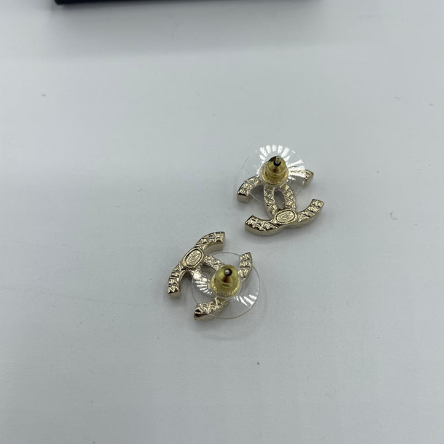 Boucles d’oreilles chanel CC