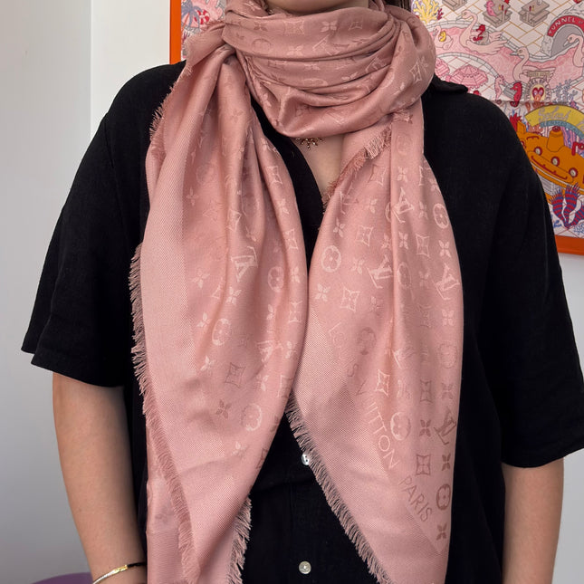 Châle Louis Vuitton rose 140cm
