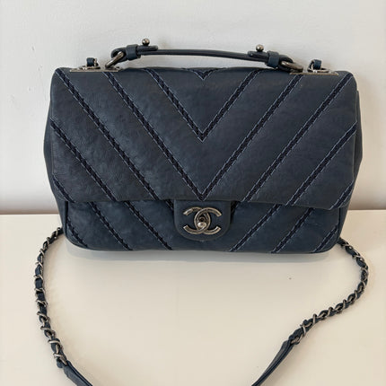 Sac Chanel Timeless chevrons bleus