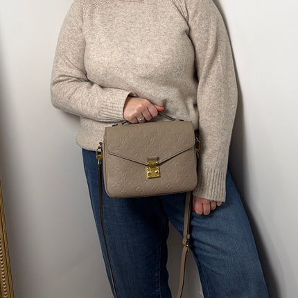 Sac Louis Vuitton Métis Cuir Empreinte tourterelle