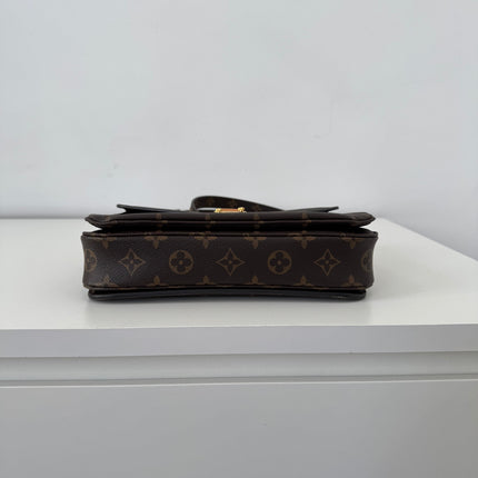 Sac Louis Vuitton Pochette Métis Monogram