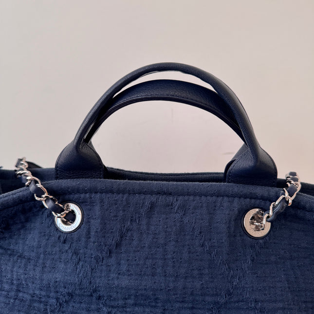 Cabas Chanel Deauville navy blue