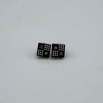 Boucles d’oreilles puces Chanel