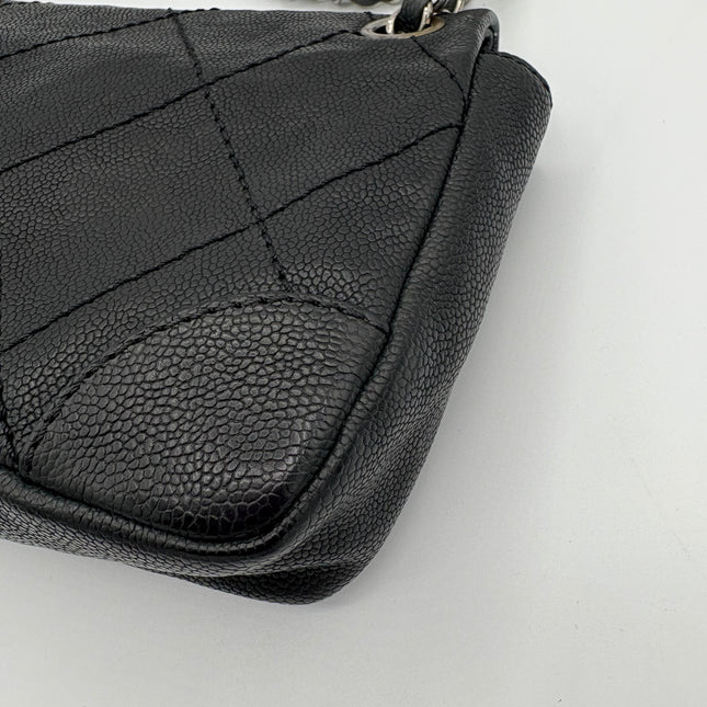 Sac Chanel Classic flap caviar