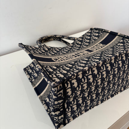 Sac Dior Book Tote Medium