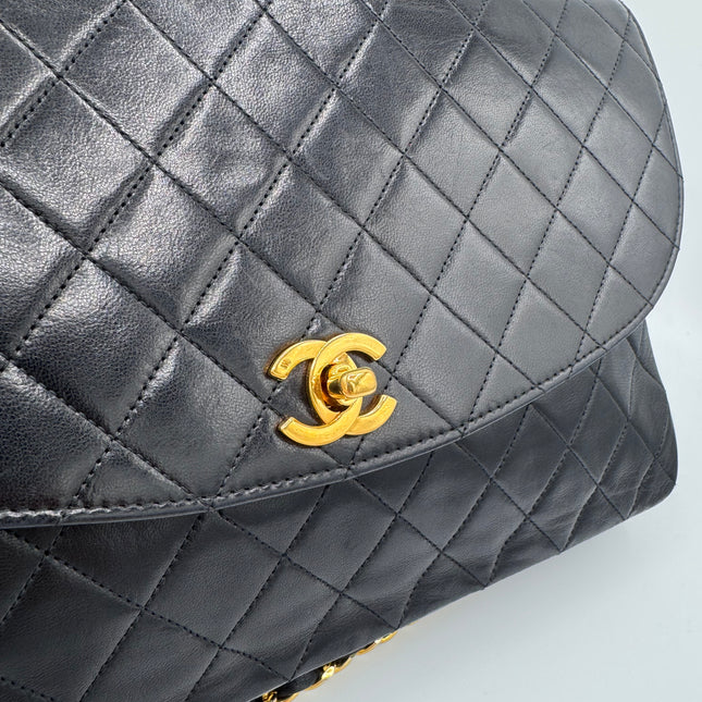 Sac Chanel classique flap grand bandoulière vintage
