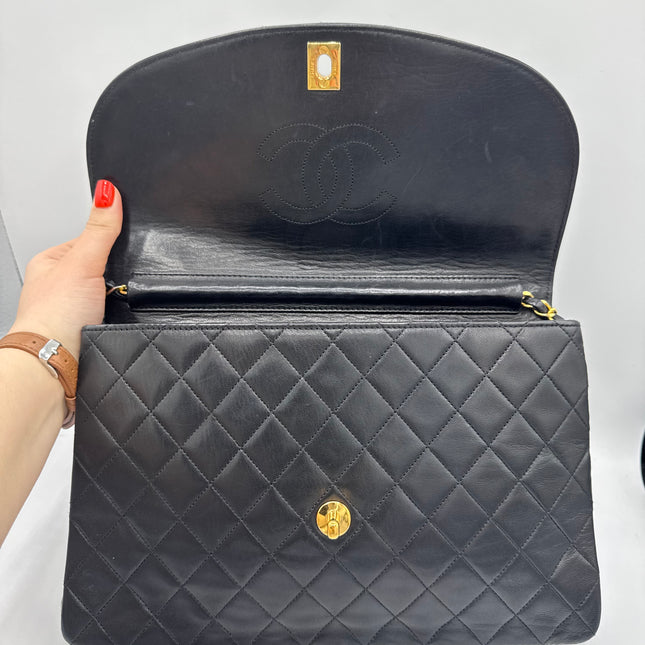 Sac Chanel classique flap grand bandoulière vintage